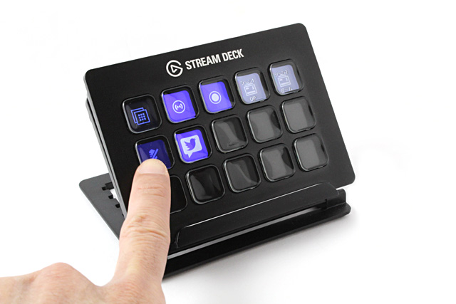 Elgato Stream Deck15キー配列ライブコンテンツ作成用のコントローラー